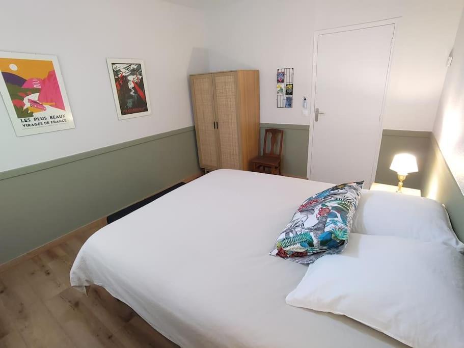 Grand Appartement Avec Jardin Bretenoux Dış mekan fotoğraf